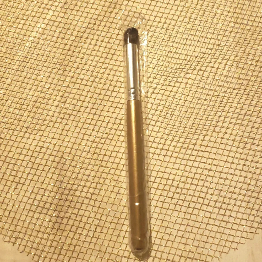 ❇️🧚‍♀️Bareminerals RARE Lim Ed. Heavenly Eyeshadow Buffing Brush NWT